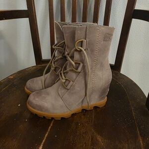 Sorel Joan Of Arctic Wedges II Boots Womens Size 6